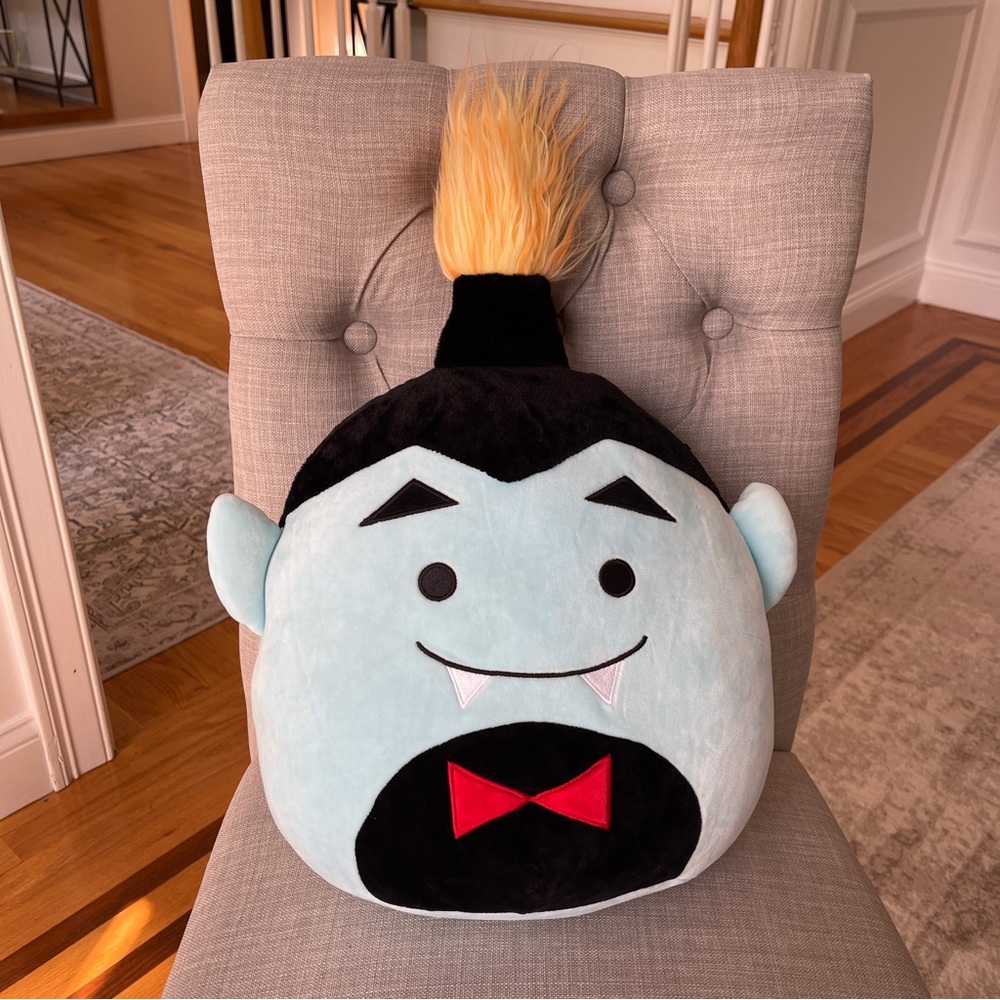 Drake squishmallows 2021 Dracula Vampire‎ Plush